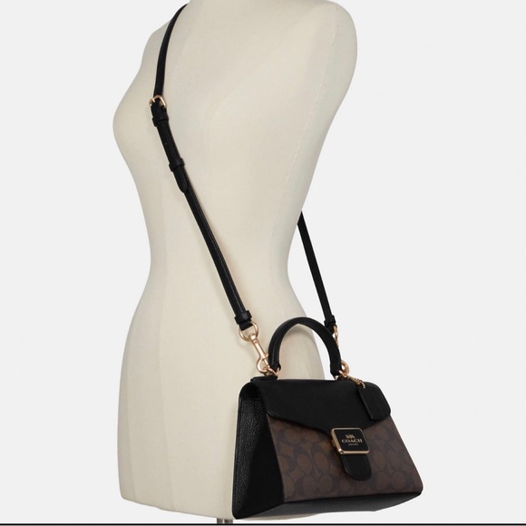 COACH PEPPER SATCHEL - Picture 9 of 11